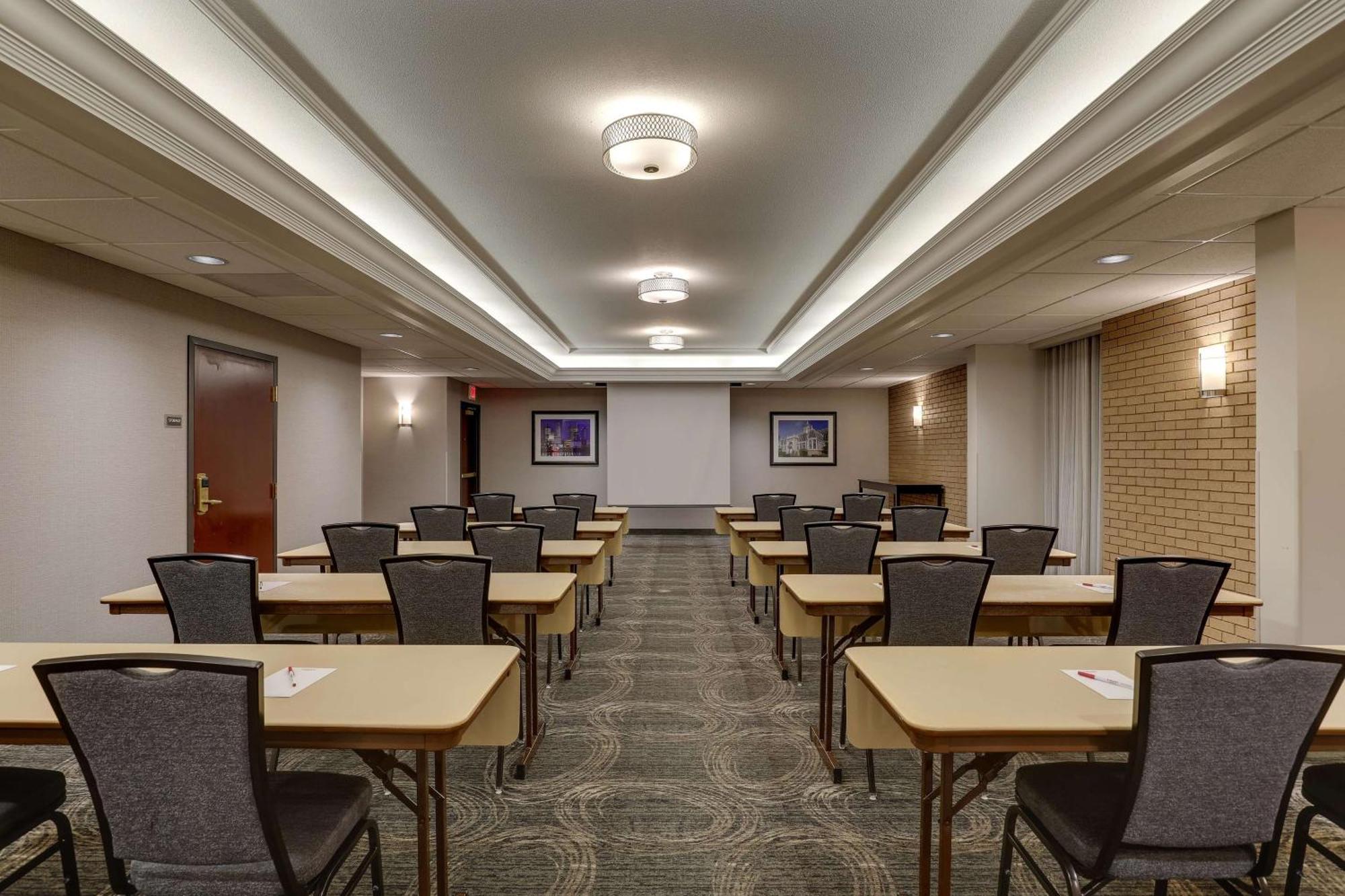 Drury Inn & Suites Columbus Dublin Exterior foto
